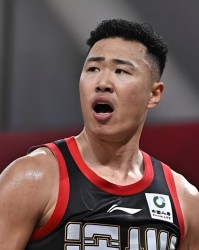 中欧体育登录入口-贺希宁“哑巴吃黄连”，球迷：裁判“和稀泥”