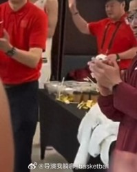 中欧体育官方入口-男篮1人被赞：很像黑人球员，弹速快，身体壮，会卡位，拼抢积极